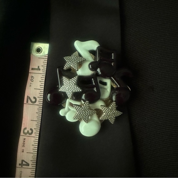 Vintage Bakelite Style Brooch | Music | Musical Notes | Stars | 1980s - Picture 3 of 5